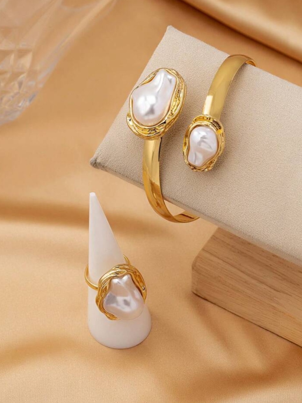 Anthropologie Gold Pearl Open Bangle and Ring Set - Gold & White